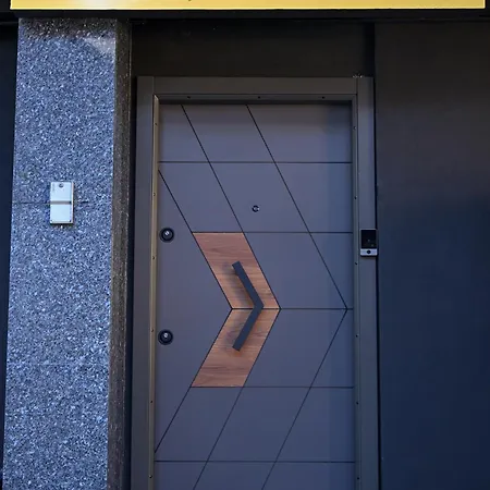 Kuta's 2 Apartment *
