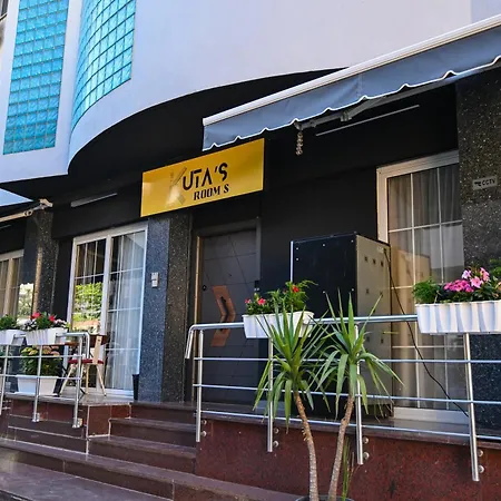 Kuta's 2 Apartment Tirana